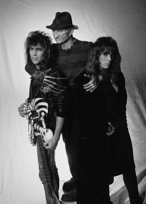 Dokken и Фредди Крюгер в креативной съёмке Mark Weiss