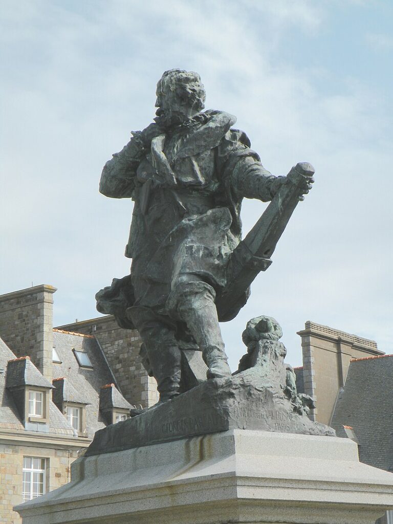 Памятник Жаку Картье (Jacques Cartier) в Сен-Мало