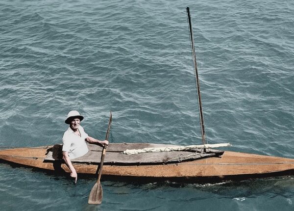 Оскар Спек, немец, который греб на байдарке из Германии в Австралию 7 лет — и попал в тюрьму