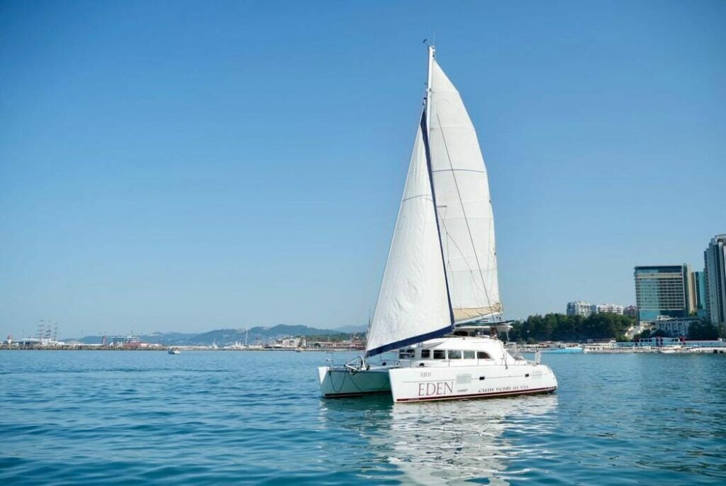 Bigpicture ru yahta katamaran eden