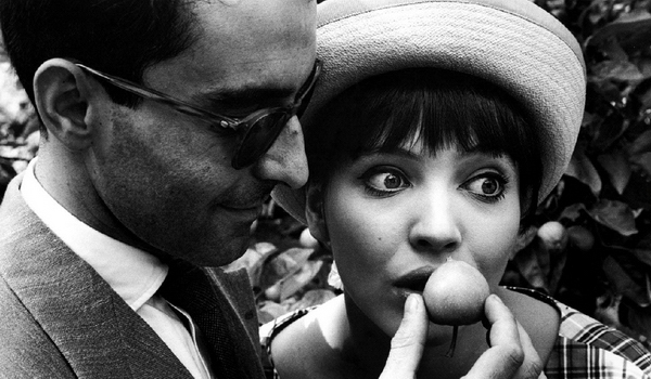 Режиссёр Жан-Люк Годар с женой в кадре Robert Lebeck