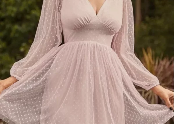 Ткань-сетка в горох: свойства, применение и советы по выбору для одежды