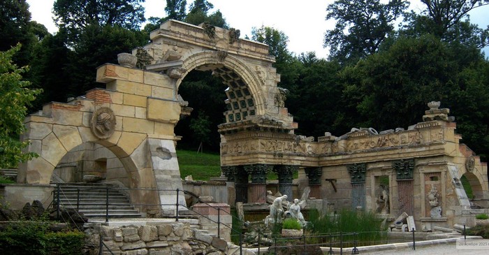 Римские развалины фолли в замке Шенбрунн Вена 1778 год