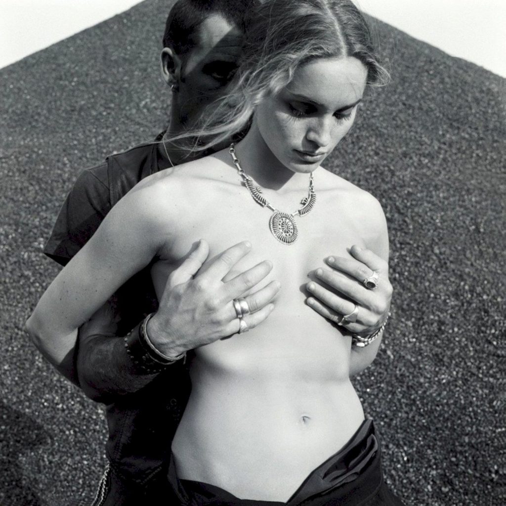 Утонченный женский портрет в стиле фотографа Stephane Coutelle