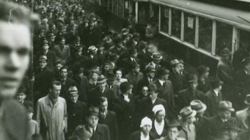 Демонстрация 28 октября 1939: нацисты открывают огонь