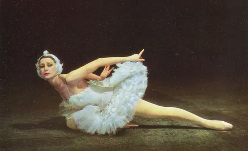 Финальный поклон Майи Плисецкой в Умирающем лебеде