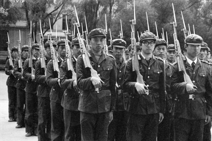 Военная подготовка первокурсников в объективе Чжао Гана (Zhao Gang), 1993