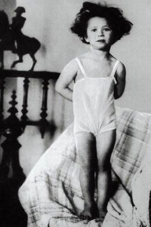 Детское фото Майи Плисецкой в ранние годы