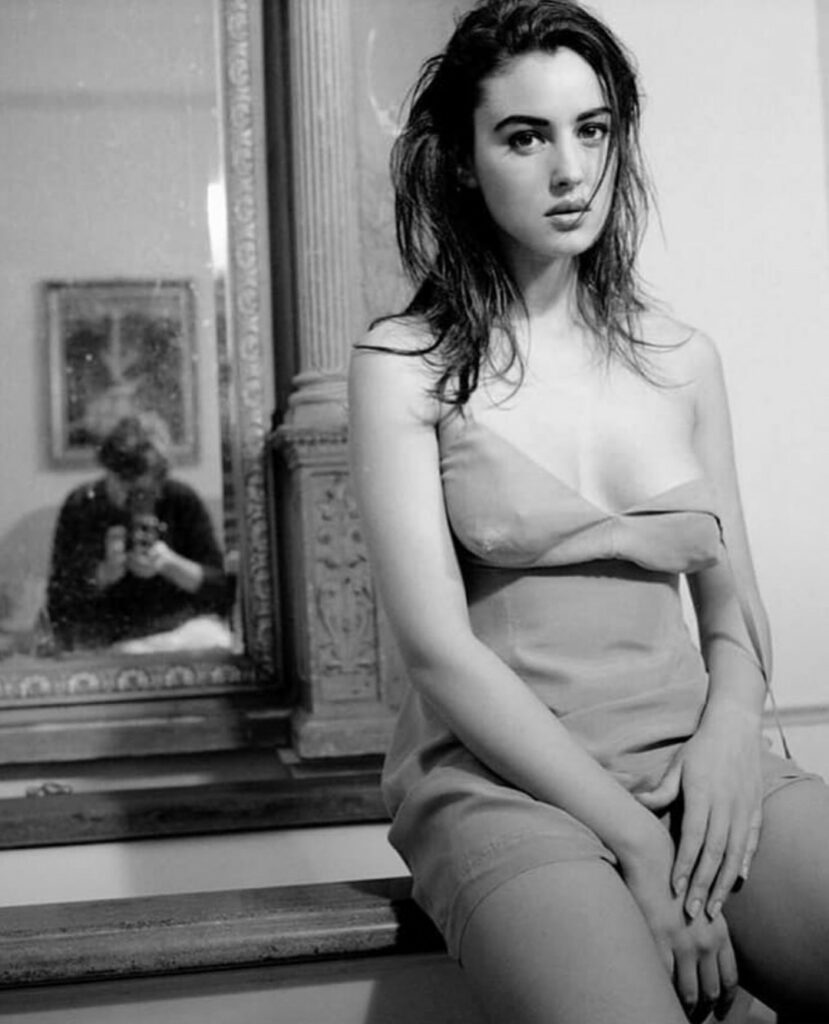 Моника Белуччи в серии художественных фотографий Стефана Кутелля