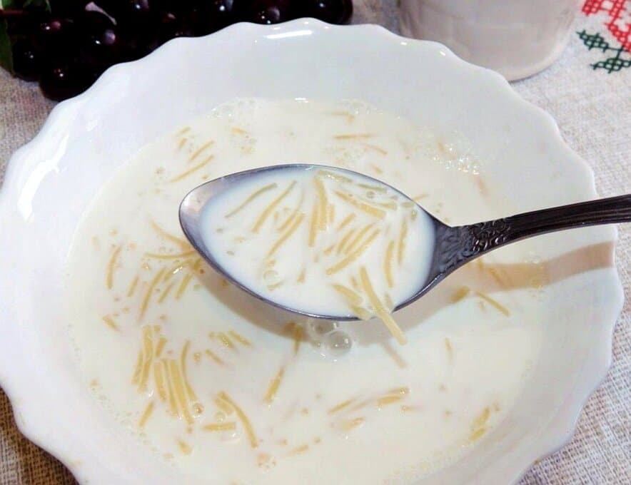 Молочный суп с макаронами: кошмар многих школьников