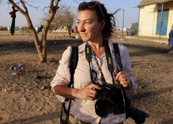 «Любовь+Война» фотографа Линси Аддарио: история о жизни и работе рядом со смертью