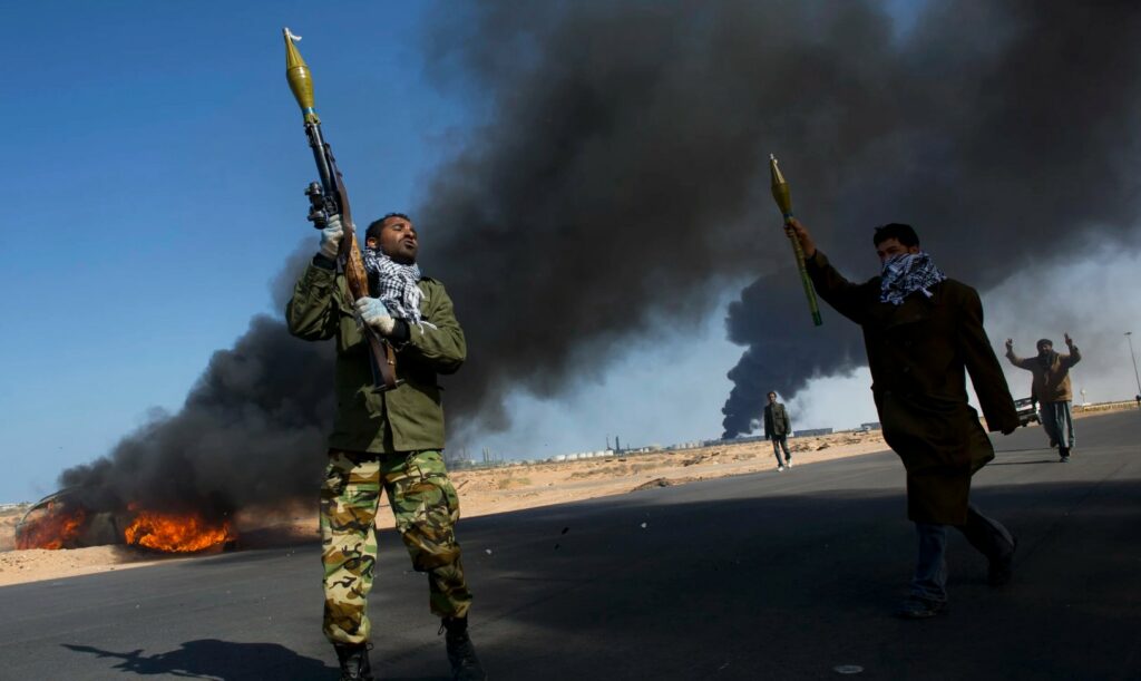 Ливия 2011 в репортаже от фотокорреспондентки Lynsey Addario