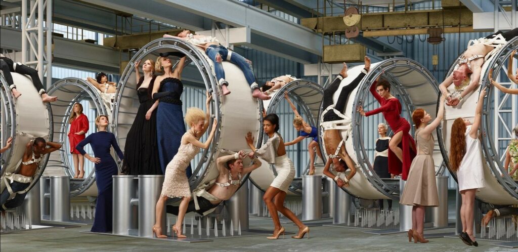 Кадр из проекта Inverso Mundus российской арт-группы