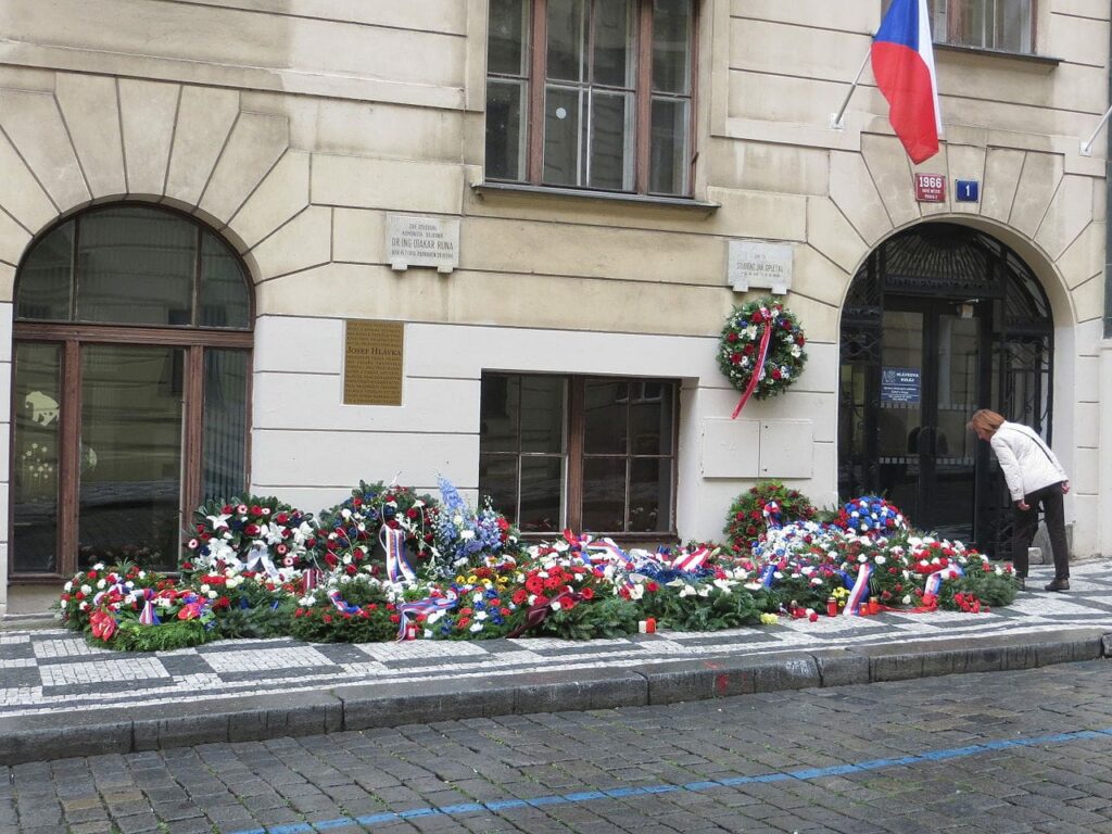 Место ранения Яна Оплетала: перекрёсток Житна и Мезибранска