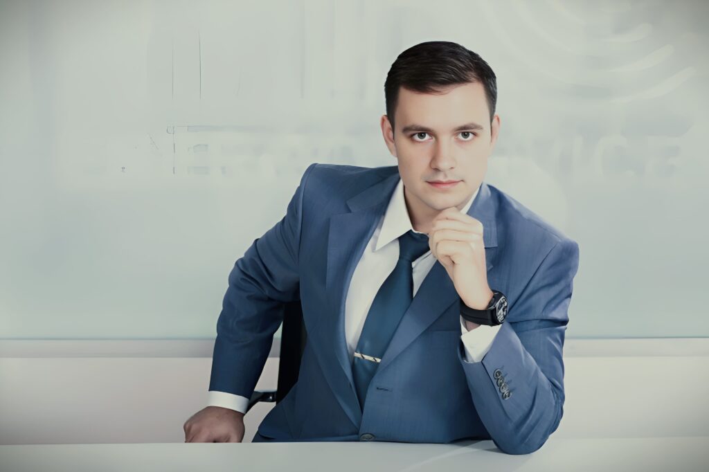 Виктор Мангазеев