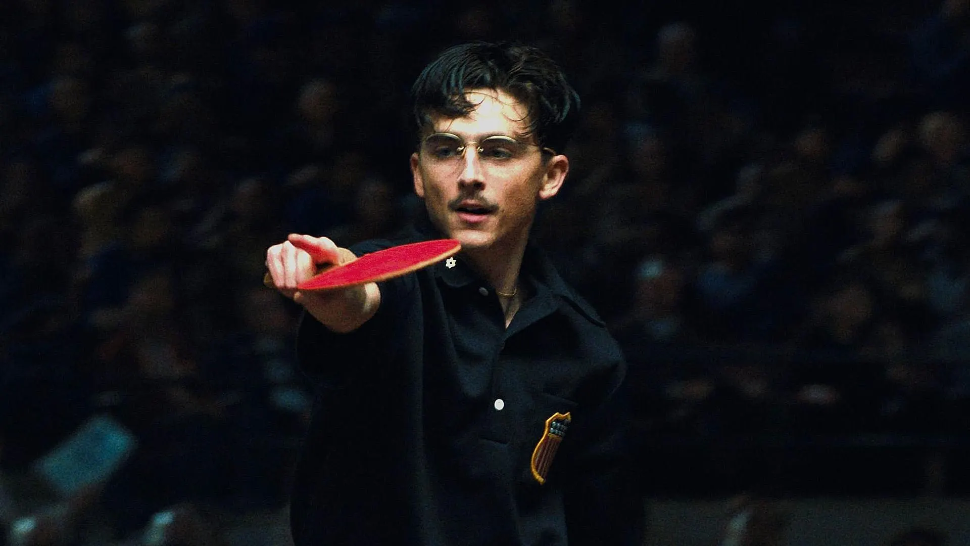 Тимоти Шаламе в роли Марти Рейсмана фильм Марти Великолепный