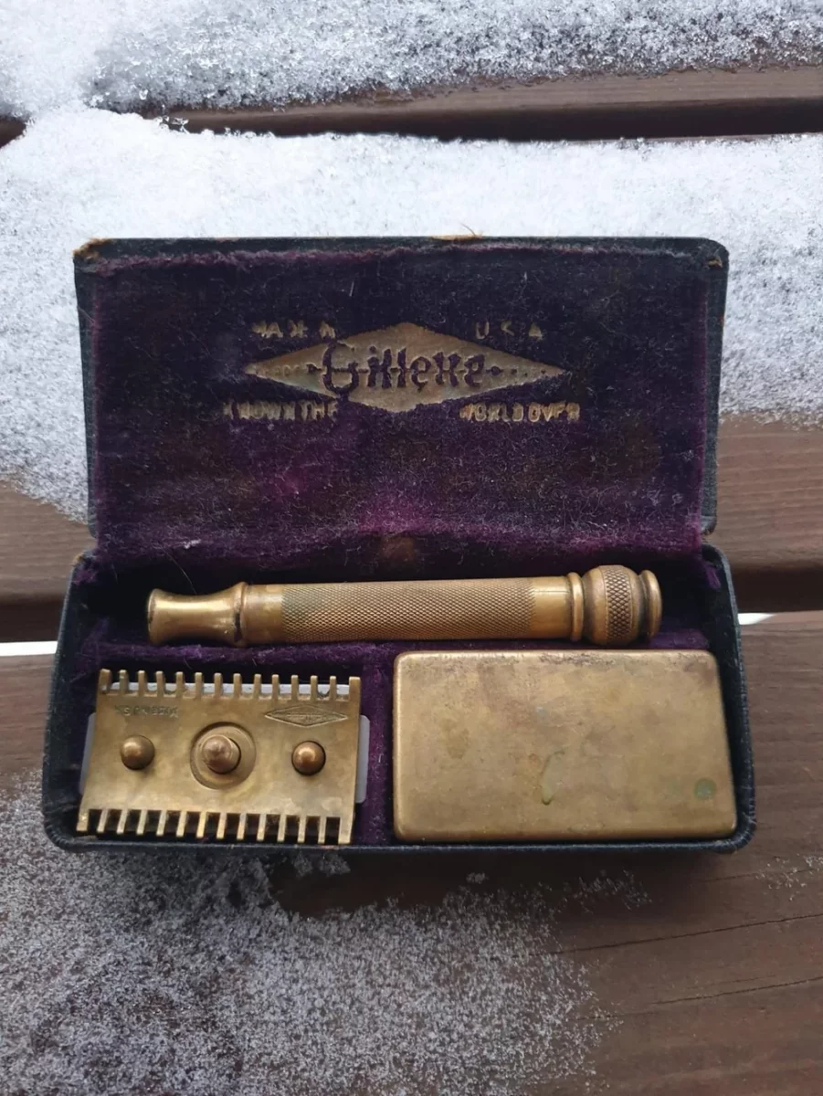 Старинная бритва Gillette