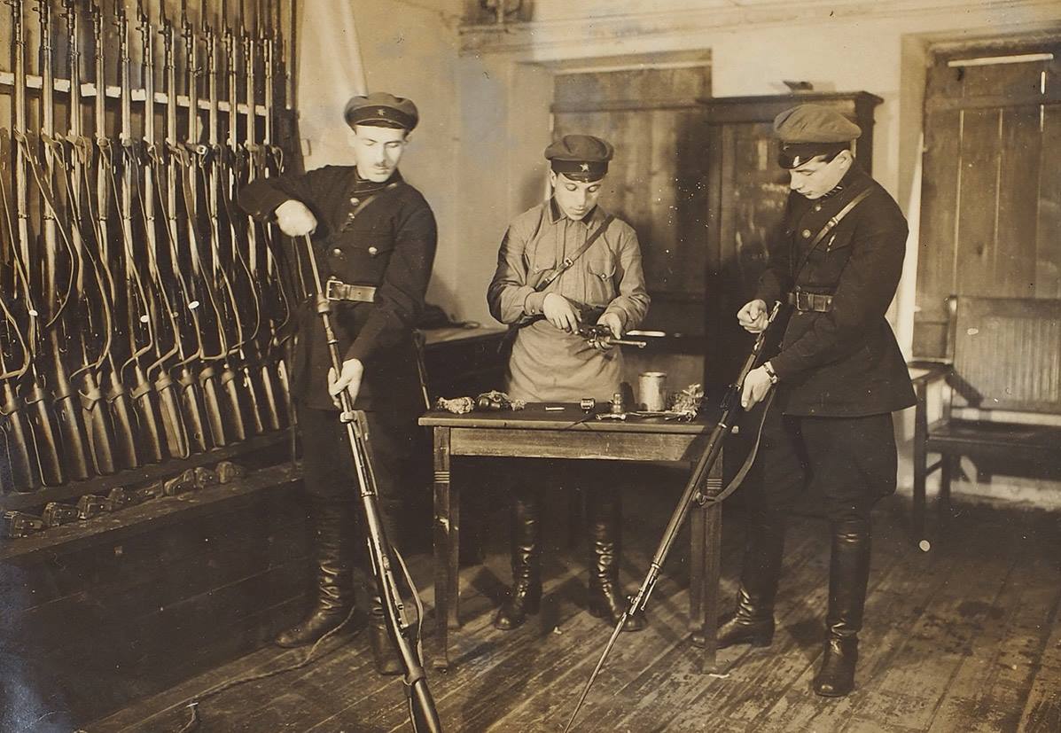 Петроградские чекисты 1920-х годов &mdash; сослуживцы Пантелеева