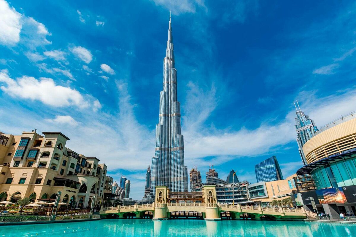 Ночная фотография Бурдж Халифа (Burj Khalifa) в Дубае