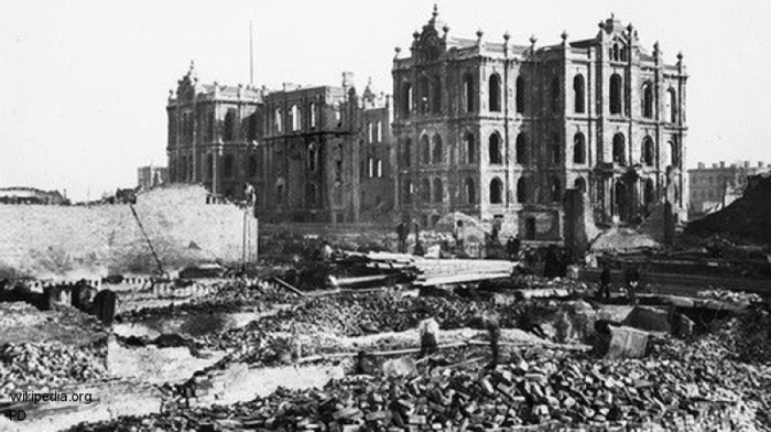 Фотография опустошенного пожаром района Чикаго