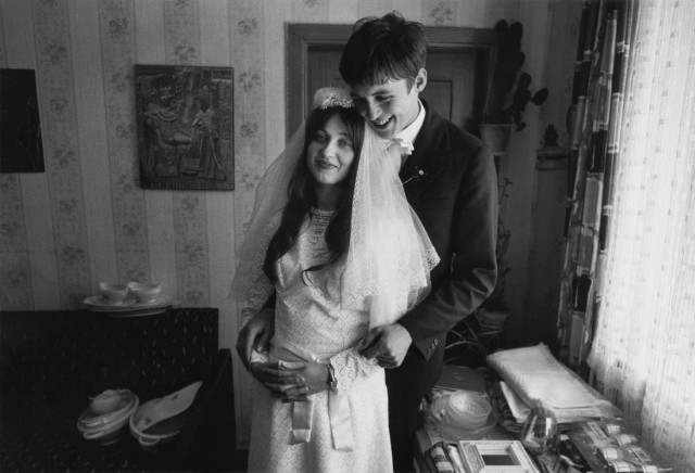 Молодожены свадьба ГДР Восточная Германия документальная фотография