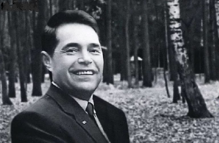 Юрий Соколов в зрелом возрасте официальное фото директора Елисеевского