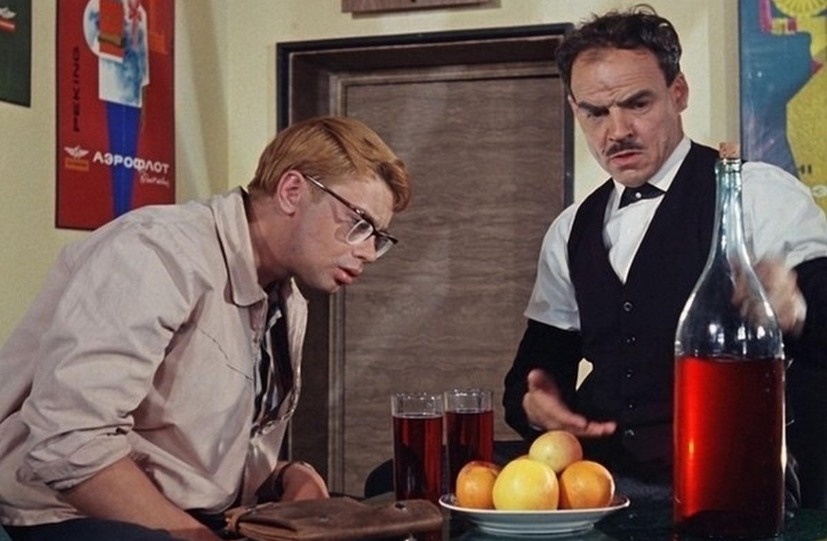 Кадр из фильма Приключения Шурика