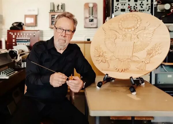 «Штука» в гербе: как подарок советских пионеров семь лет прослушивал посольство США