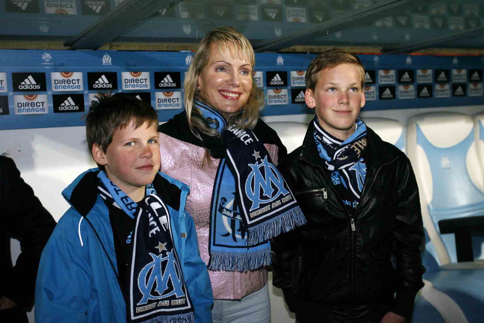 Маргарита Луи-Дрейфус с двумя сыновьями