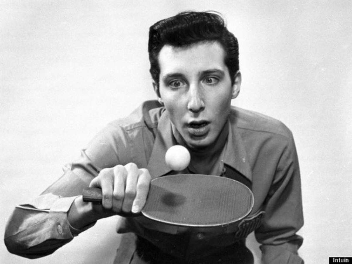 Марти Рейсман на турнире по настольному теннису 1950-е годы