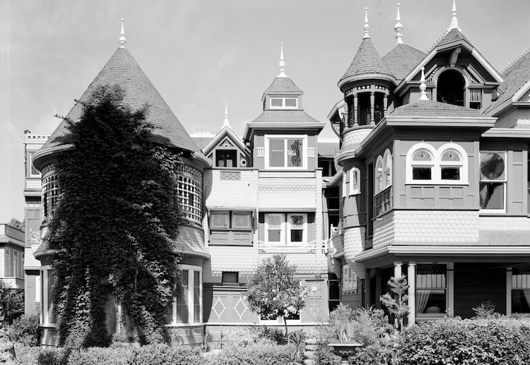 Дом Винчестеров до землетрясения 1906 года семиэтажное здание