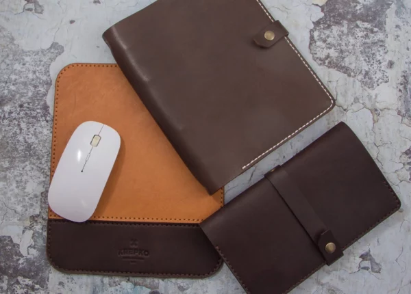 Что подарить коллеге на 8 марта, чтобы это выглядело уместно