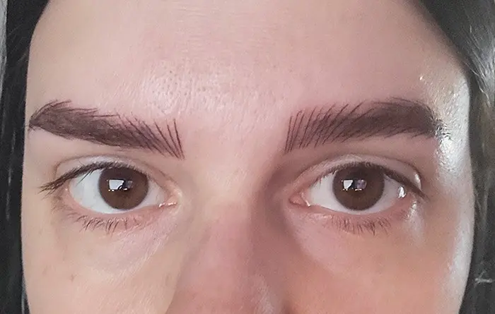 Фото нелепых, криво нарисованных бровей мечты