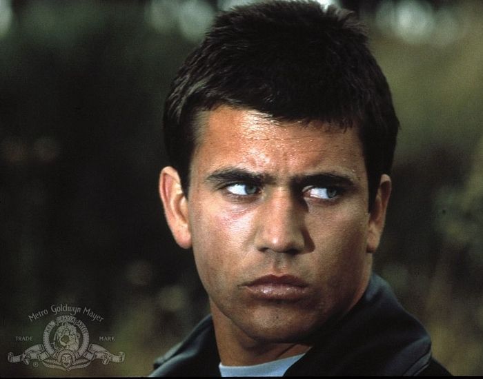 Мэл Гибсон Галлиполи 1981 драматическая роль военный фильм Питер Уир