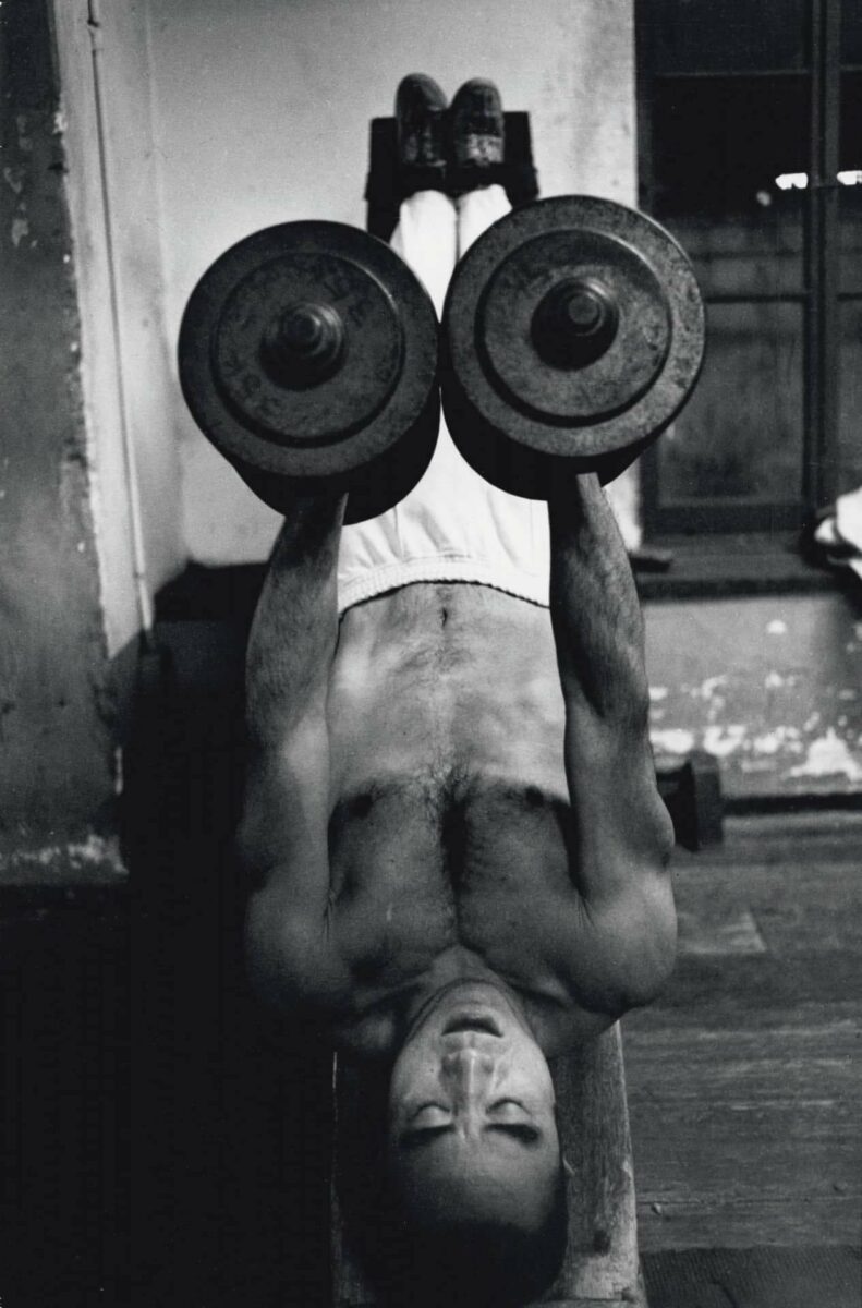 Юкио Мисима писатель портрет Марио Де Бьязи 1970