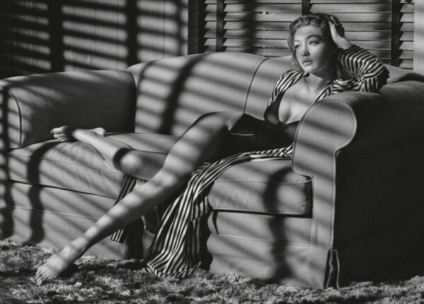 Альберт Уотсон: слепой на один глаз фотограф, автор 250 обложек Vogue и культового портрета Стива Джобса