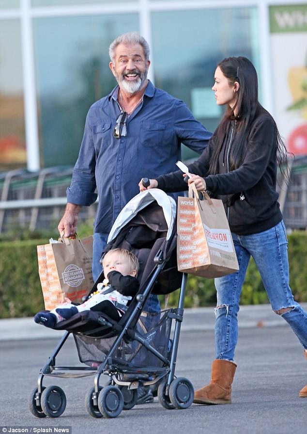 Мэл Гибсон 2017 девятый ребенок Ларс Розалинд Росс многодетный отец