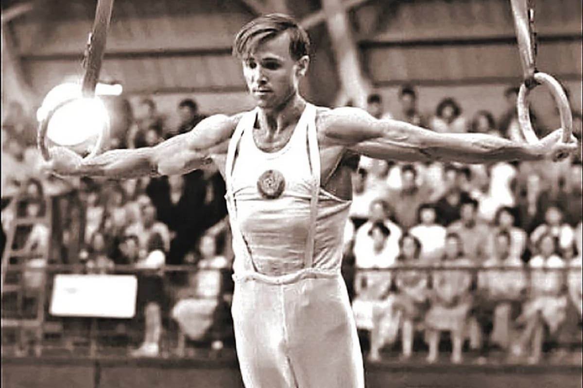 Виктор Чукарин выступление гимнастика брусья СССР