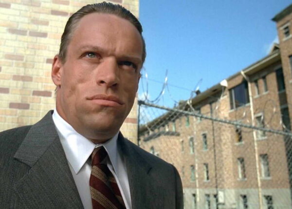 Что стало с культовым злодеем боевиков 90-х Брайаном Томпсоном