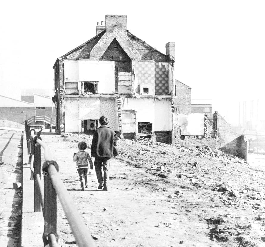 Руины жилых домов в Скотвуде Ньюкасл место преступлений