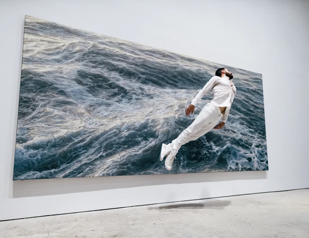 Акробаты в прыжке парная левитация фотосъемка Матье Форже