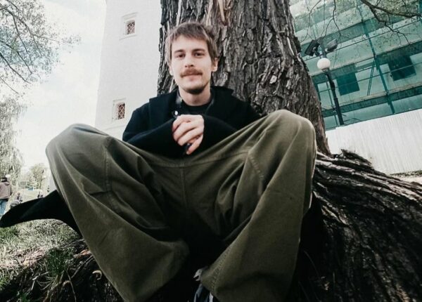 Наследник легендарной династии: Иван Янковский в современном кино и театре