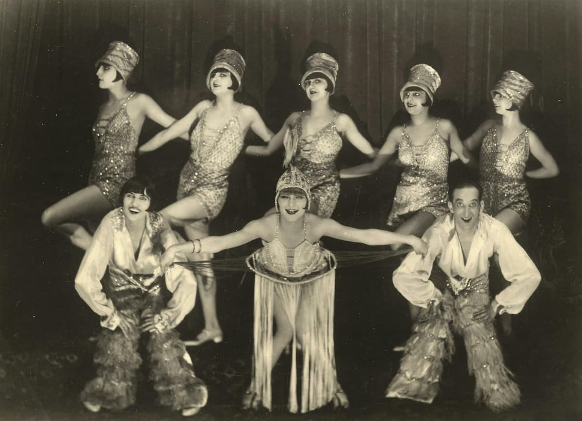 Танцовщицы берлинского кабаре 1920-е годы Веймарская республика