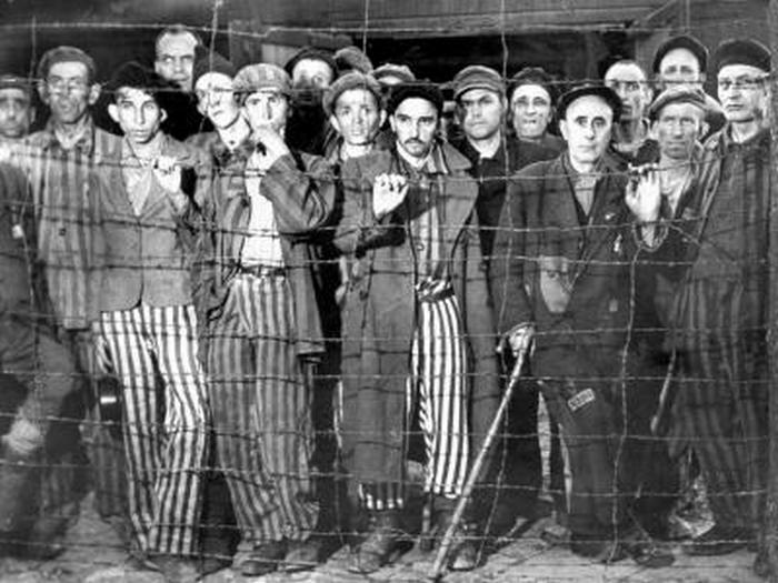 Узники концлагеря Бухенвальд освобождение фото