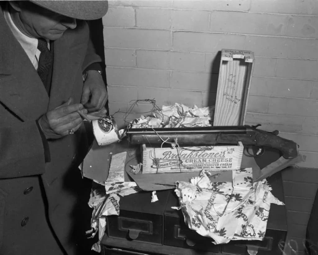 Обрез дробовика замаскированный под подарочную коробку Нью-Йорк 1946