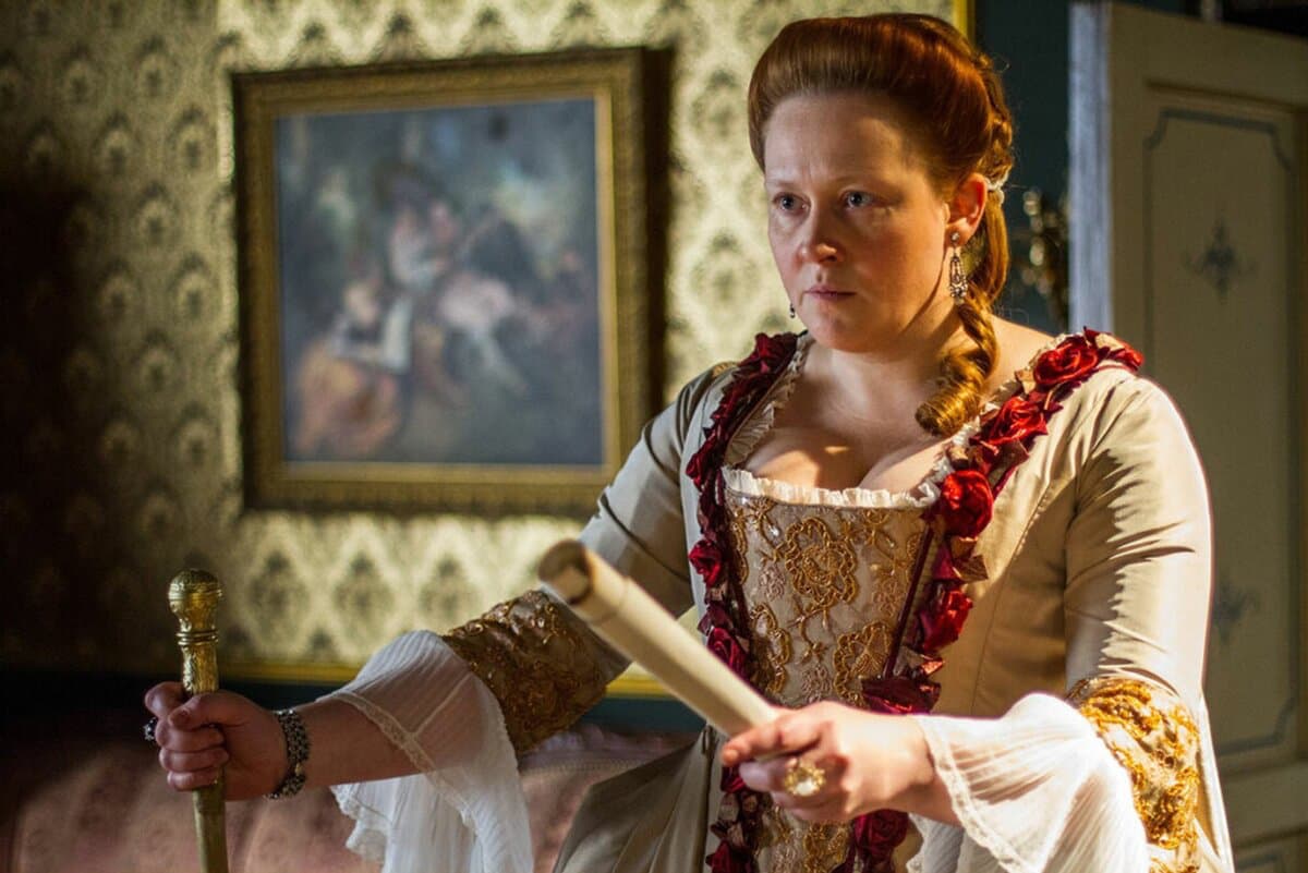 Кадр из сериала про Елизавету