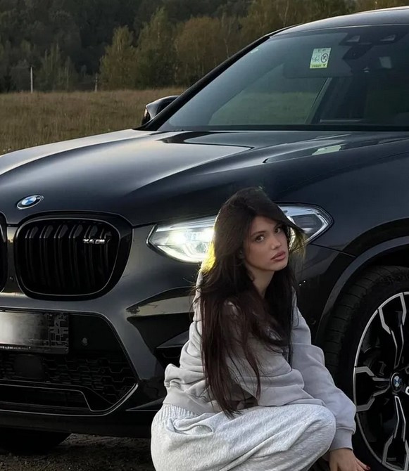 Стримерша Akyulich селфи