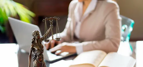 Кто лучше справится со спором: узкий специалист по ущербу или защитник прав потребителей?