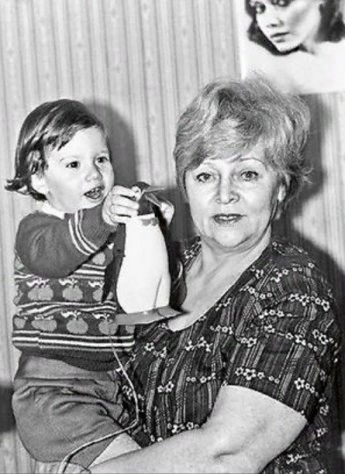 Елена Метелкина мама с внуком