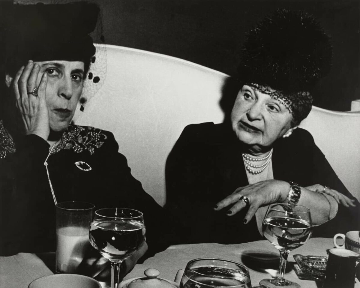 Показ мод в отеле Pierre в Нью-Йорке 1943 года, документальная фотография Лизетты Модел